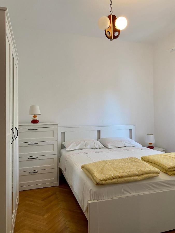 Apartmani Luka Zrnovo Exterior photo